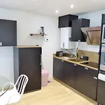 Appartement Mangin, Grand T2 Rénové, 2 Pers, Parking Inclus