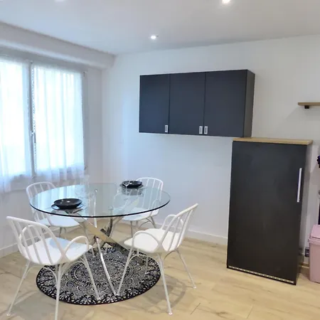 Mangin, Grand T2 Rénové, 2 Pers, Parking Inclus Nantes