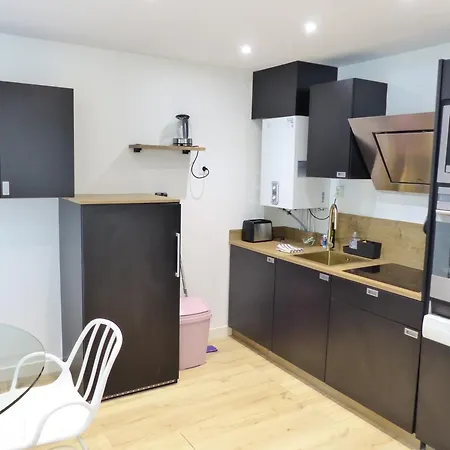 Daire Mangin, Grand T2 Renove, 2 Pers, Parking Inclus