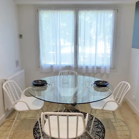 Mangin, Grand T2 Renove, 2 Pers, Parking Inclus * Ναντ